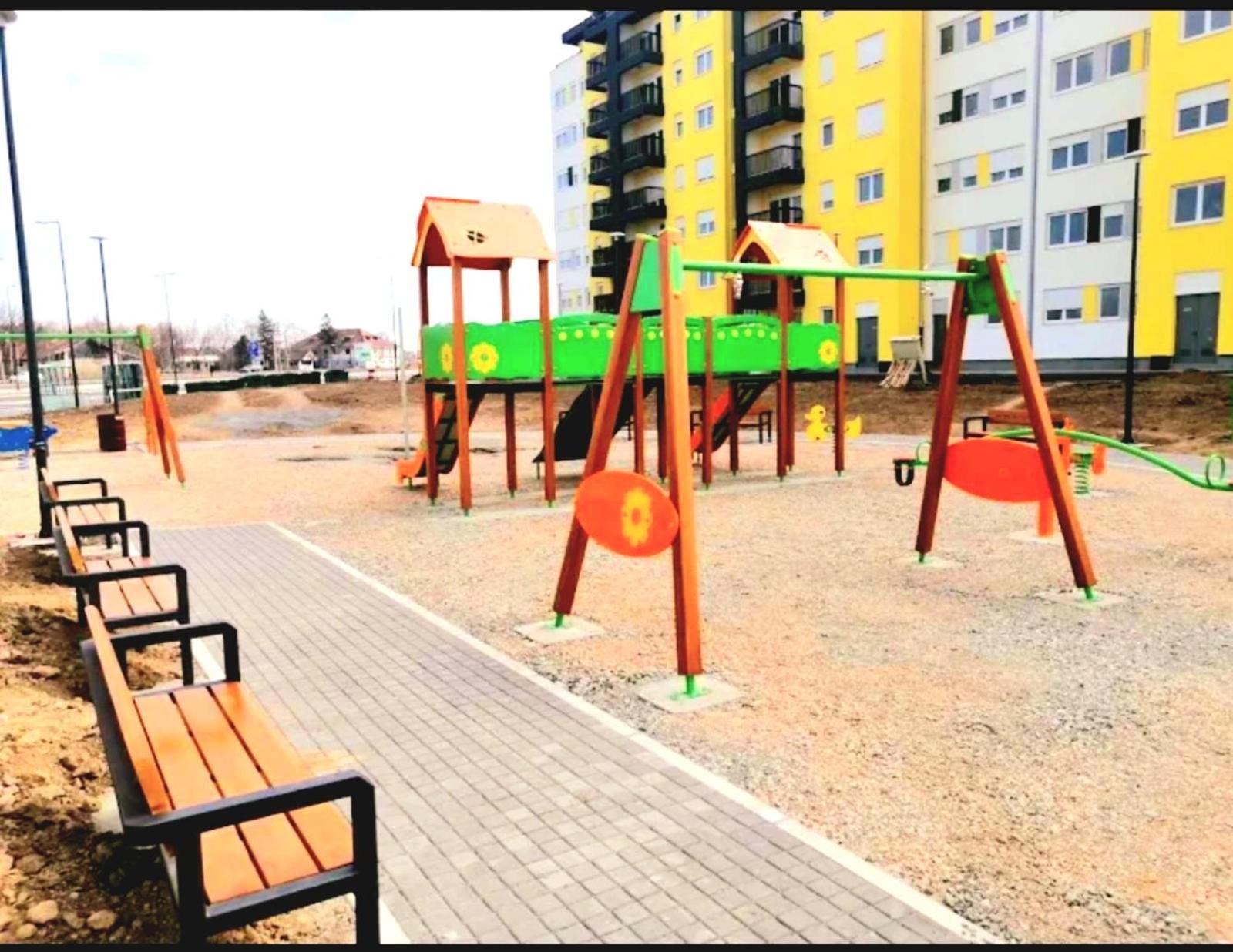 贝尔格莱德Penthouse Danube Exclusive, Parking, 90M2, Wifi公寓 外观 照片